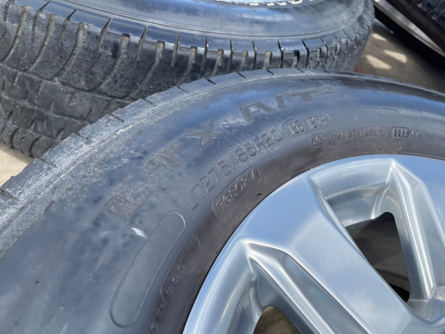 20" Ford F-250 F-350 Platinum OEM rims wheels 10103 tires MICHELIN A/T2