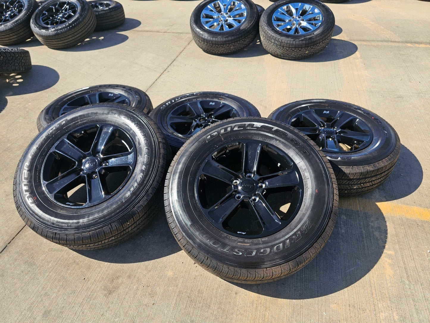 18" Jeep Wrangler Sahara OEM 9221 9255 wheels rims 2022 2023 2024 2025 2026 SET