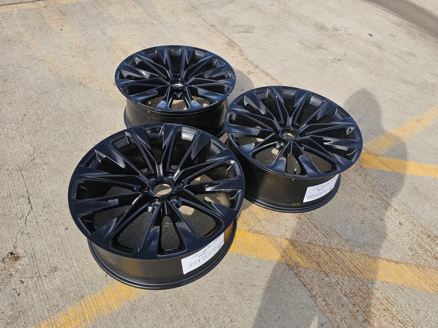 (1) 24" Cadillac Escalade V OEM ONYX wheel rim 2022 2023 2024 2025 2026 2027
