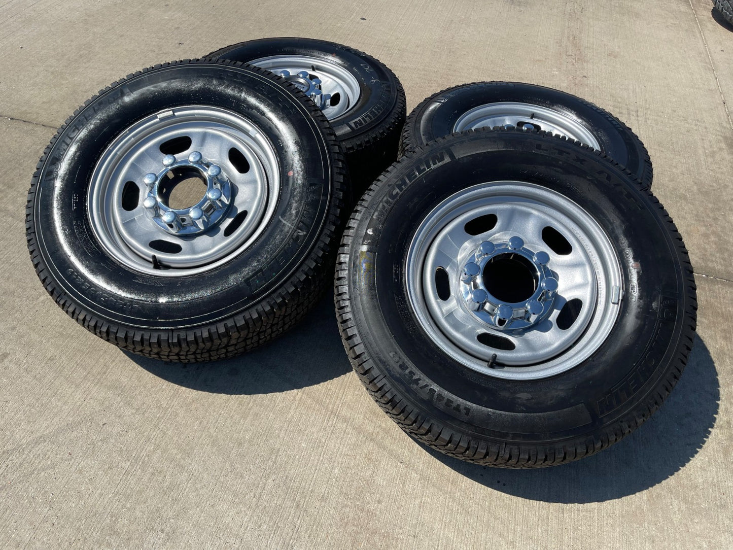 17" Ford F-250 F-350 OEM 3828 wheels rims tires MICHELIN 2023 2024 2025 2026 NEW