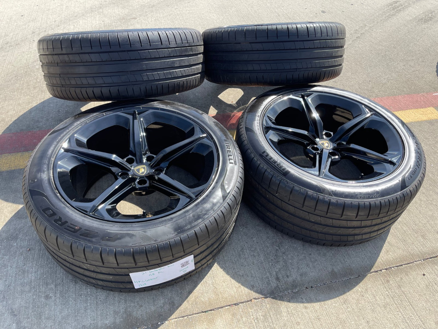 21" Lamborghini Urus OEM wheels rims Taigete 2018 2019 2023 2024 2025 PIRELLI