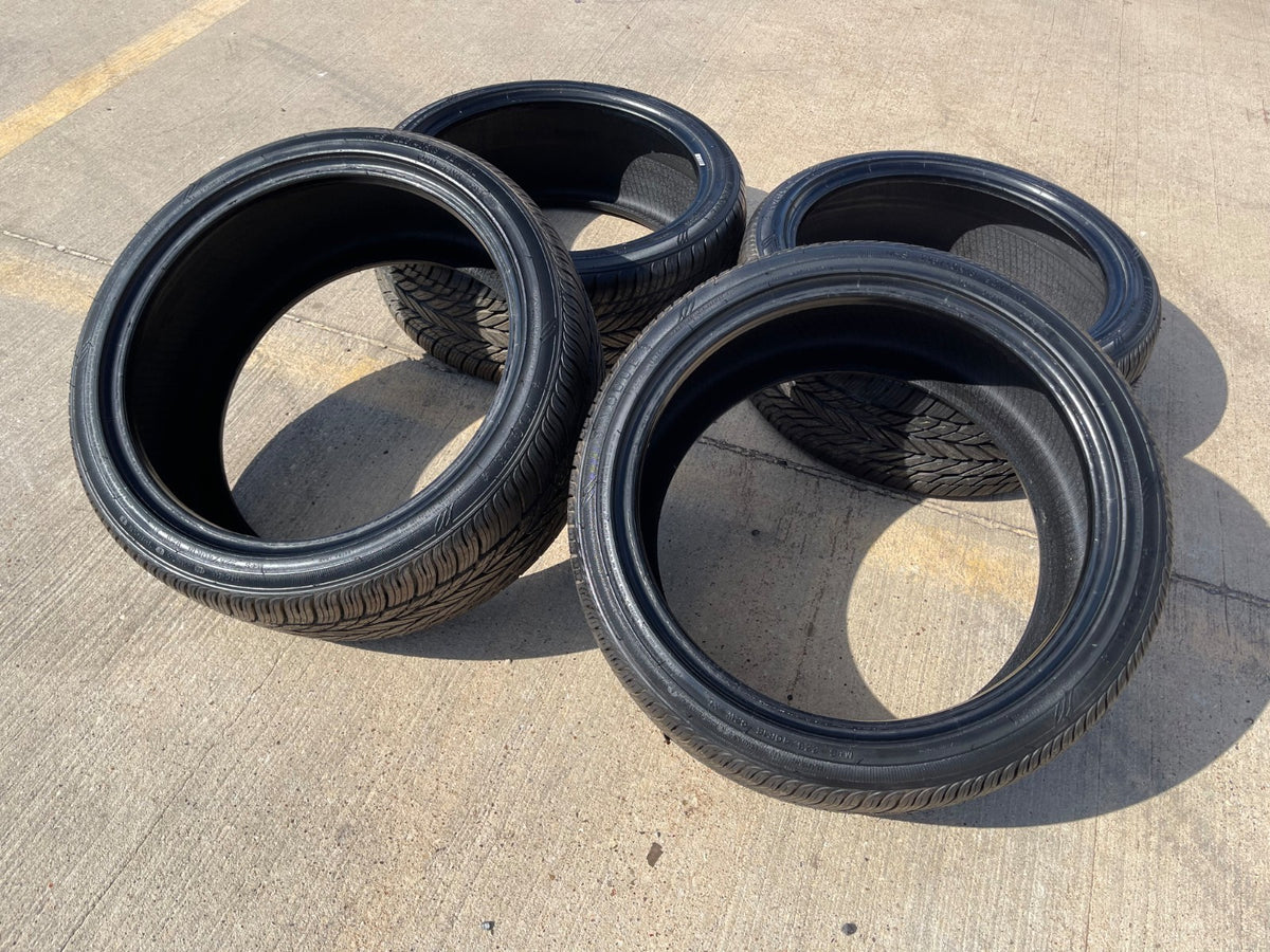 (4) 225/40/18 Vogue tires 92W XL 225/40R18 SET