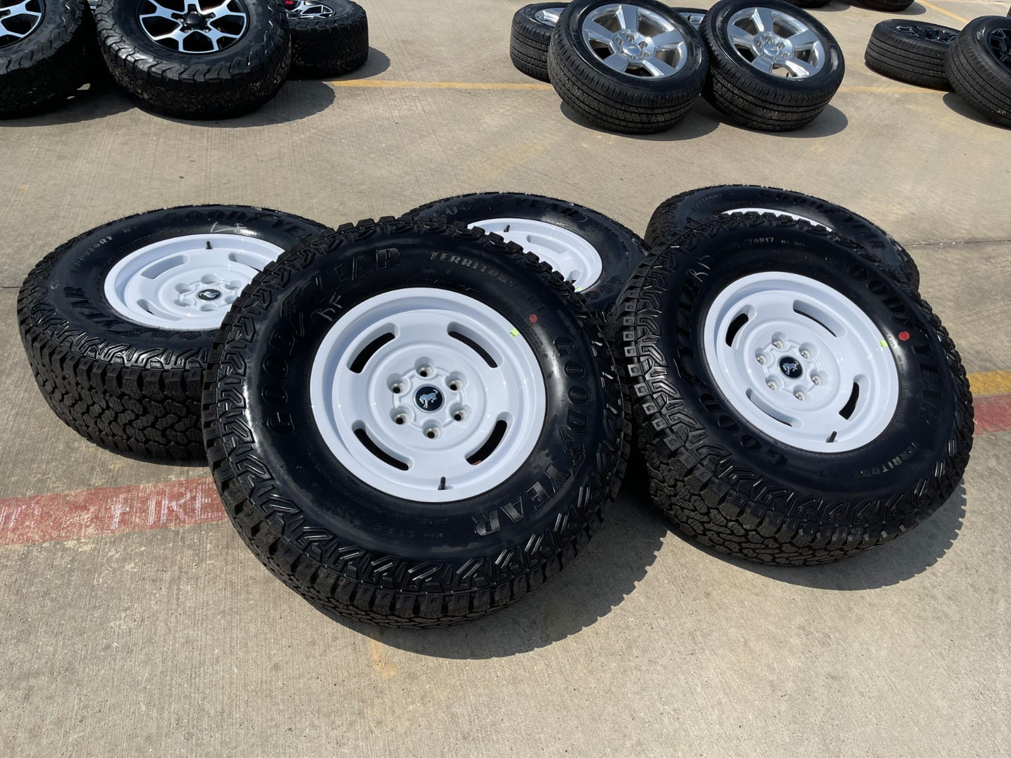 17" Ford Bronco HERITAGE Stroppe Edition 10463 OEM wheels rims white NEW 35"