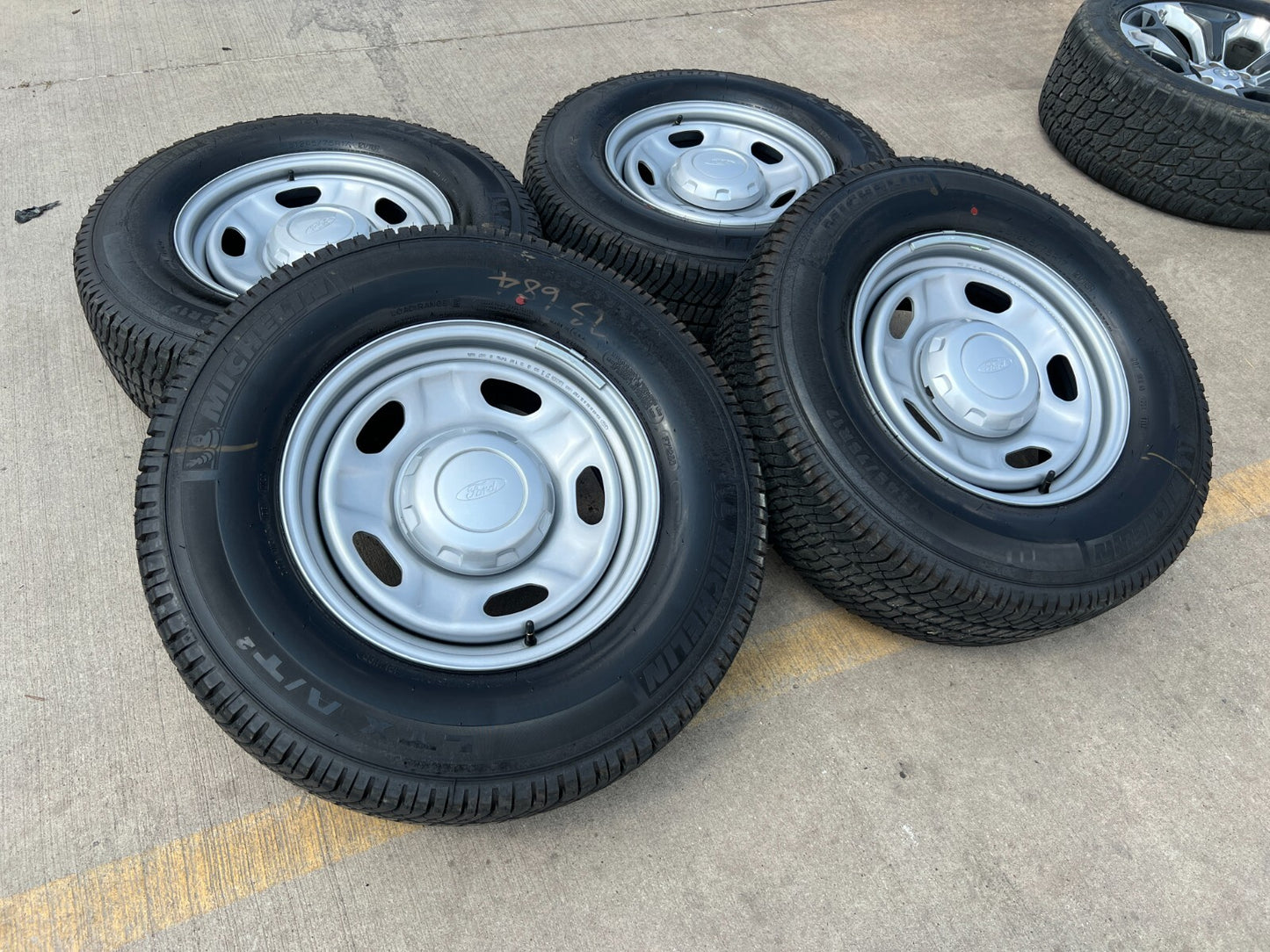 17" Ford F-250 F-350 OEM 3828 wheels rims tires MICHELIN 2023 2024 2025 2026 NEW