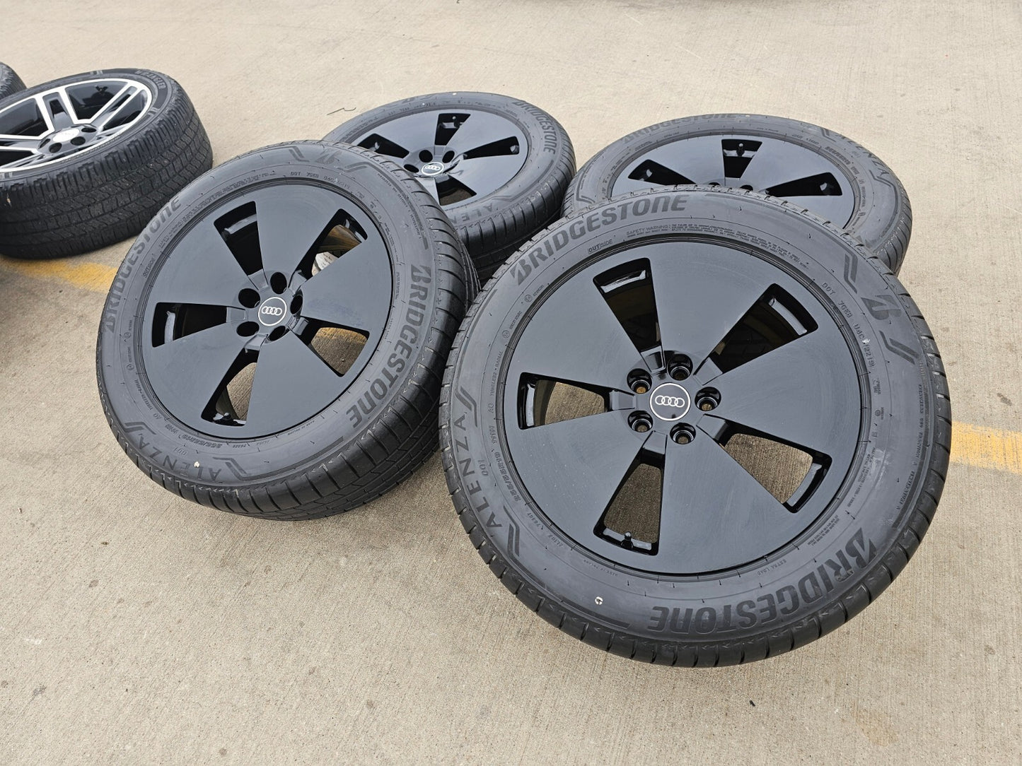19" Audi E-Tron OEM wheels rims tires SQ5 Q5 Q7 Q8 GT 2021 2022 2024 2025 NEW