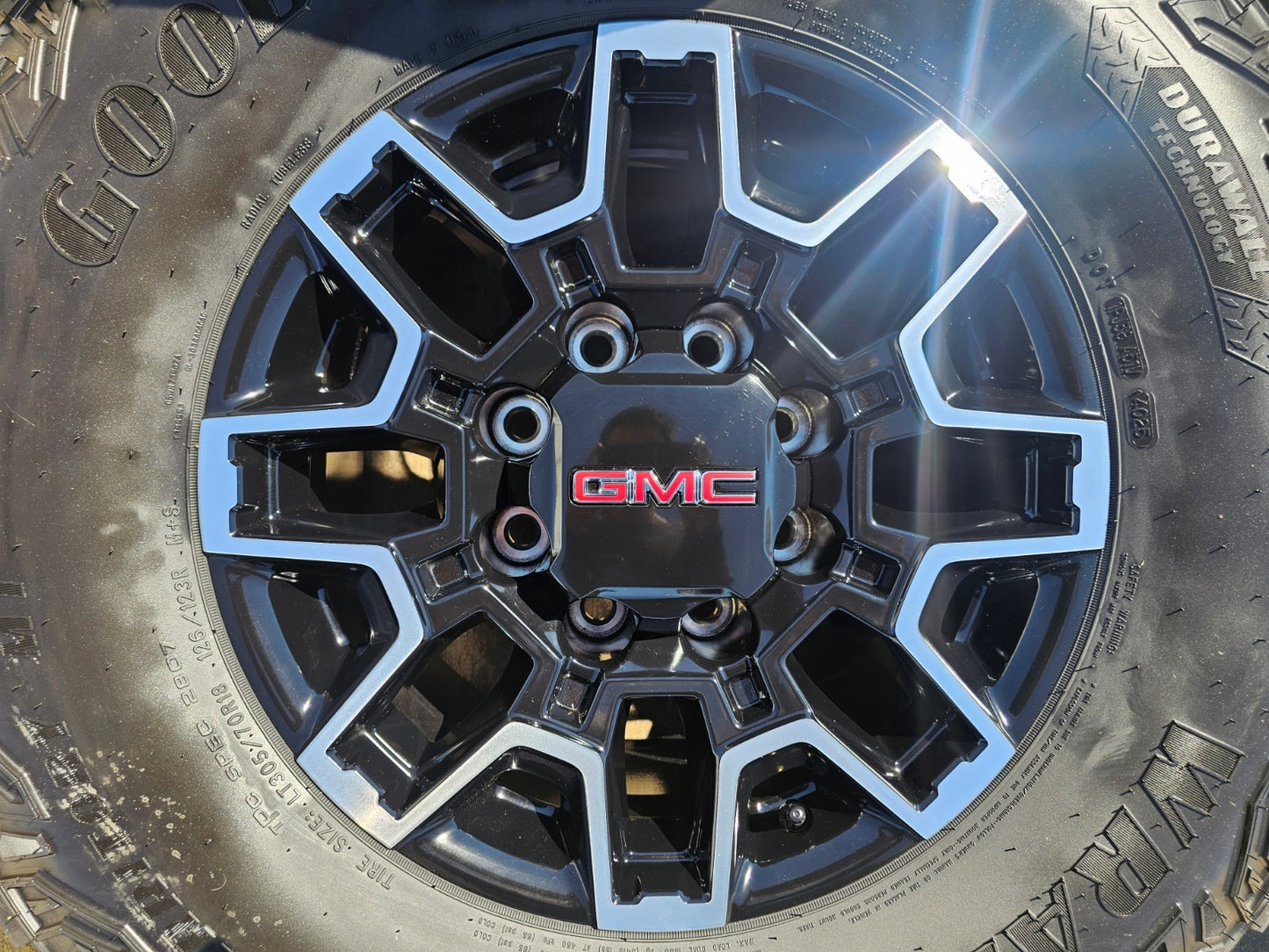 18" GMC Sierra AT4X Chevy Trail Boss 2500 OEM 14136 wheels rims GOODYEAR 35" NEW