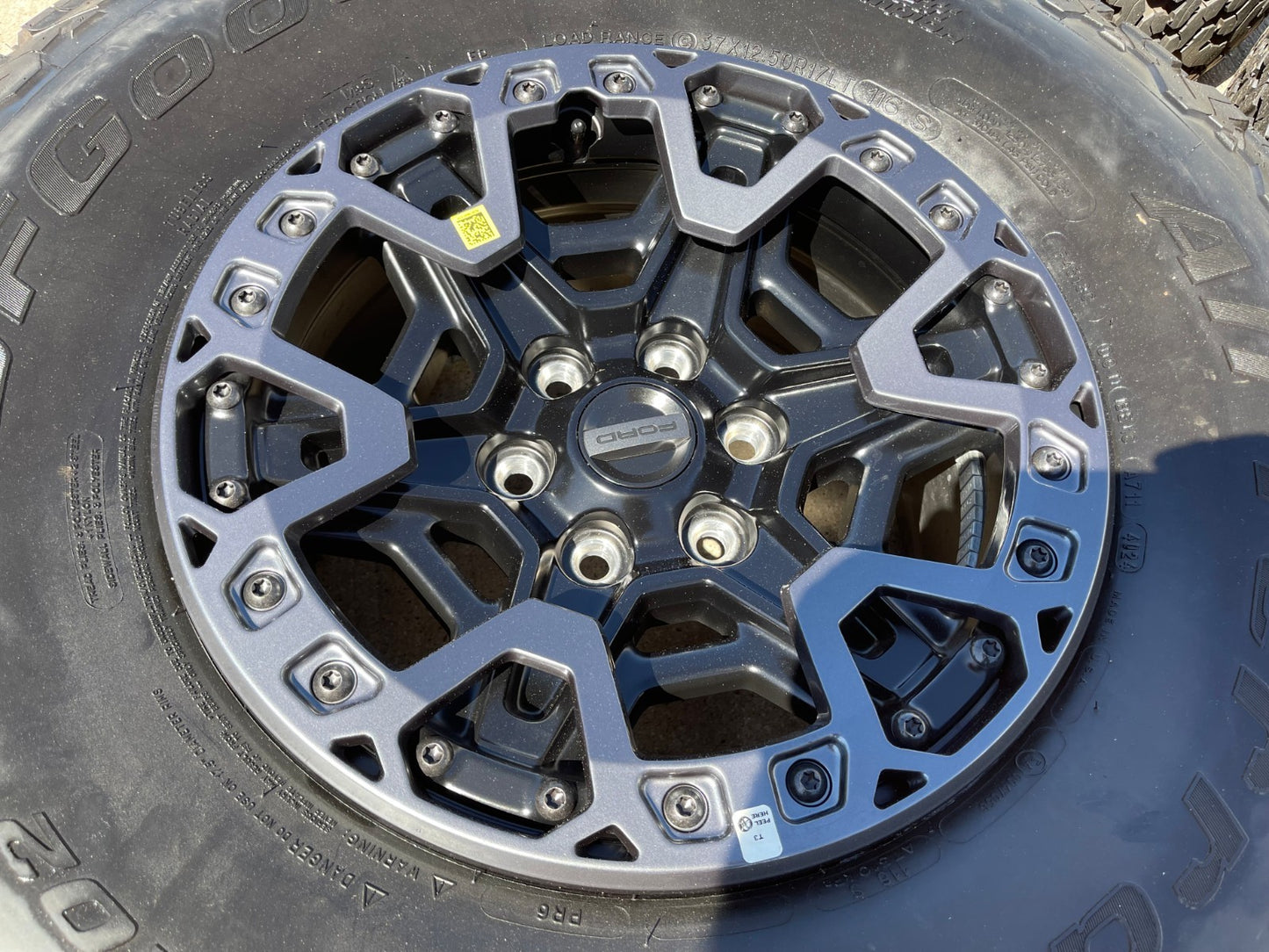 17" Ford F-150 Raptor R OEM BEADLOCK rim wheel 37" tire spare 2024 2025 2026 NEW