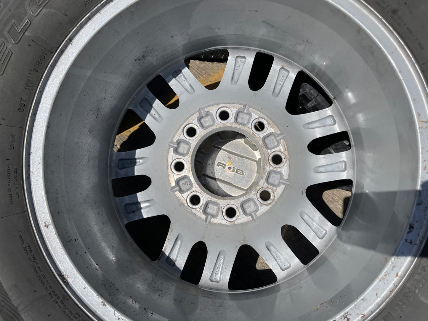 20" GMC Sierra AT4 2500 3500 OEM wheels rims 5950 Silverado SET BRIDGESTONE