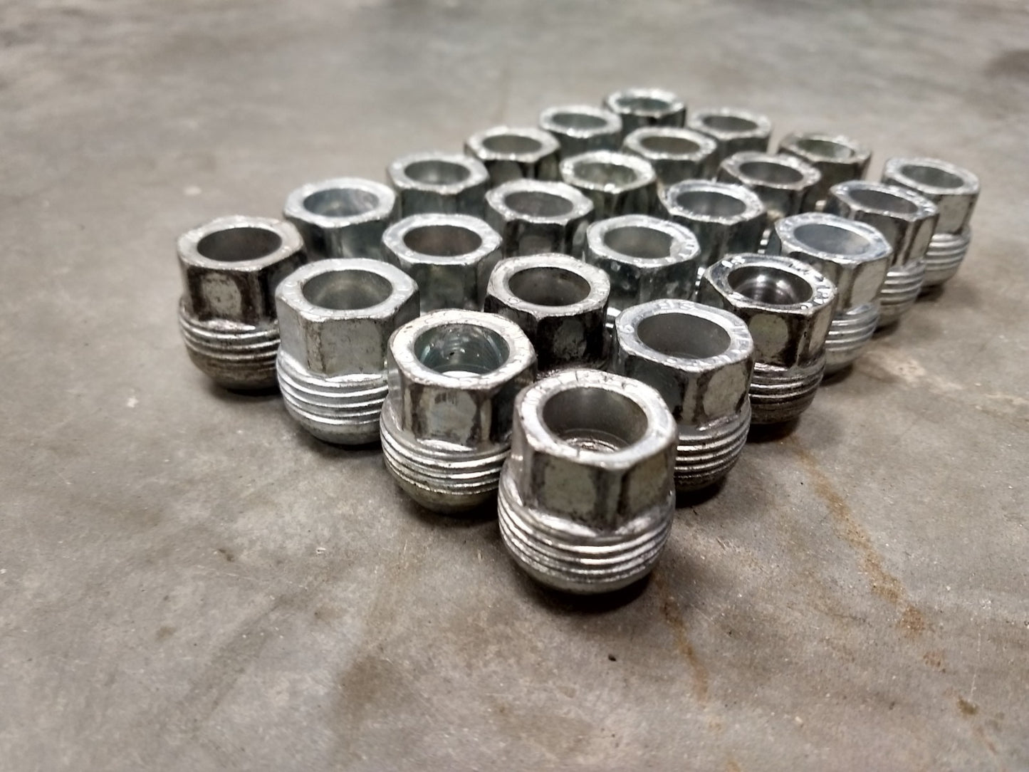 (24) OEM GM lug nuts open end threaded 1500 Chevy Silverado GMC Cadillac 14x1.5