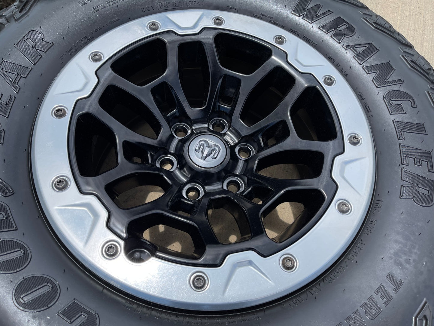 (5) 18" Dodge Ram 1500 TRX Beadlock OEM 2735 RHO wheels rims SET 2024 2025 2026