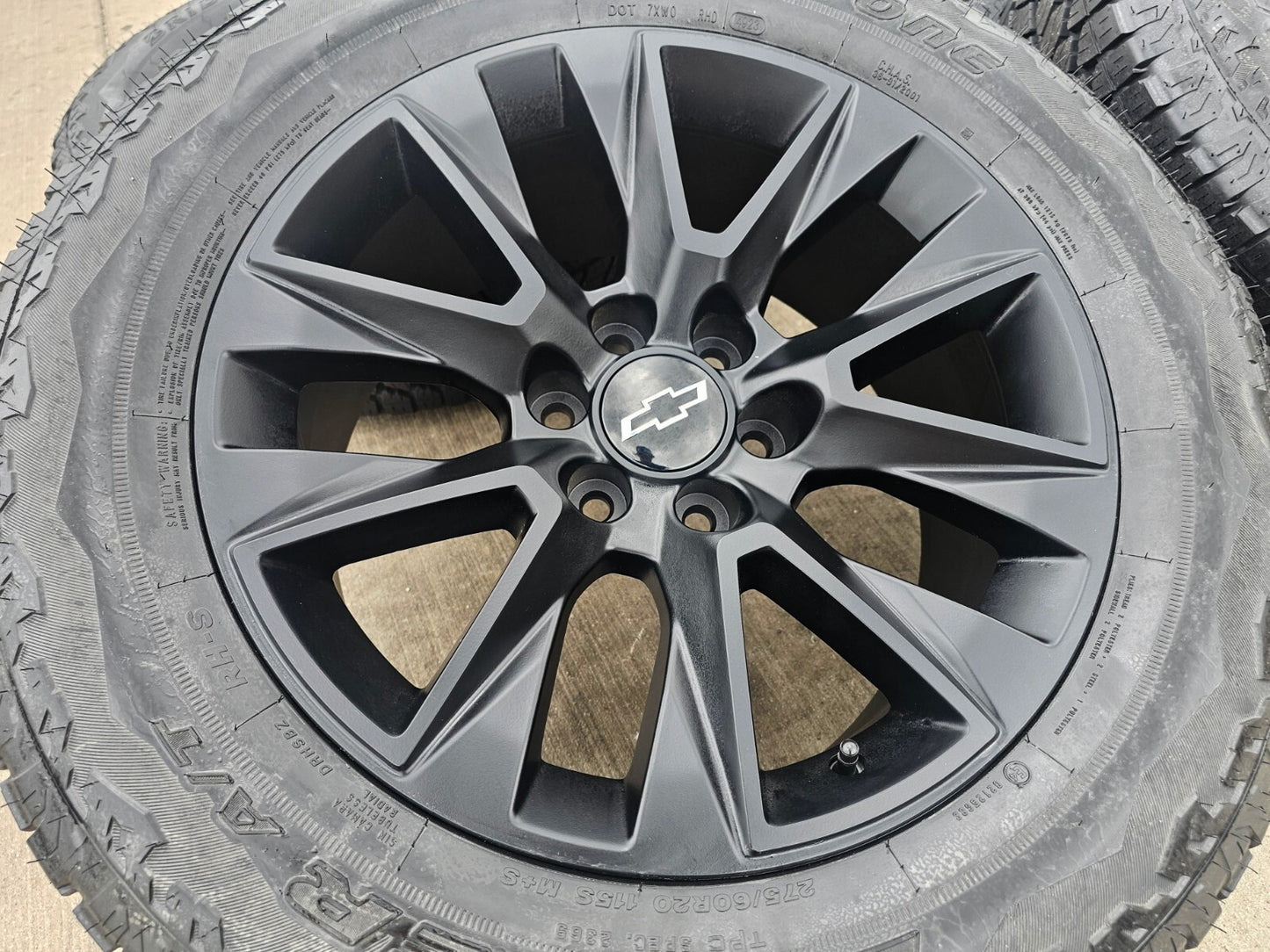 20" Chevy Tahoe Silverado OEM 5919 wheels rims GMC Yukon tires NEW