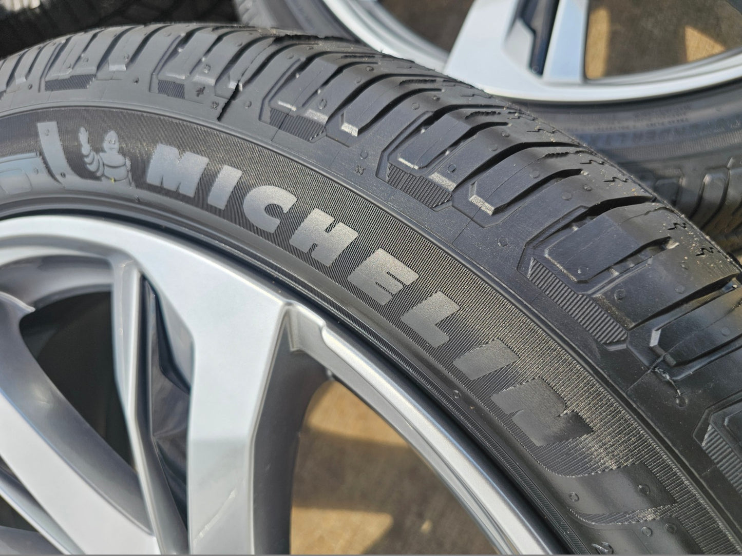 24" Cadillac Escalade V OEM wheels rims 2024 2025 2026 2027 NEW MICHELIN