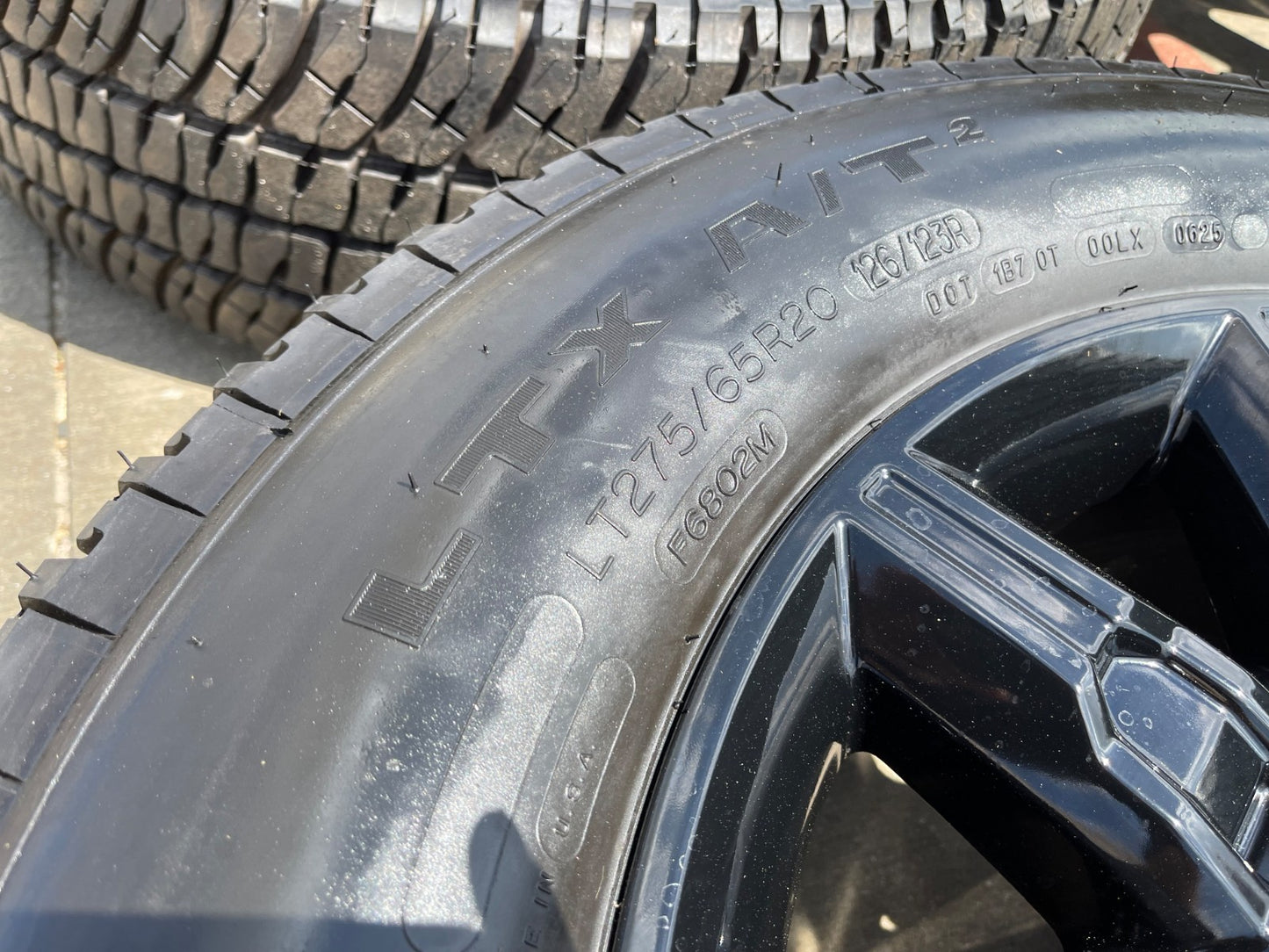 20" GMC Sierra AT4X 2500 3500 OEM 14137 5963 wheels rims Silverado NEW MICHELIN