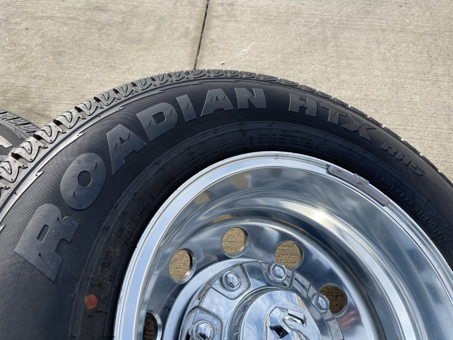 17" Dodge Ram 3500 Dually Laramie 8x200 wheels rims 2701 2702 OEM NEXEN