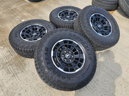 17" Ford Bronco HERITAGE SASQUATCH OEM 22025 wheels rims SET GOODYEAR A/T 35"