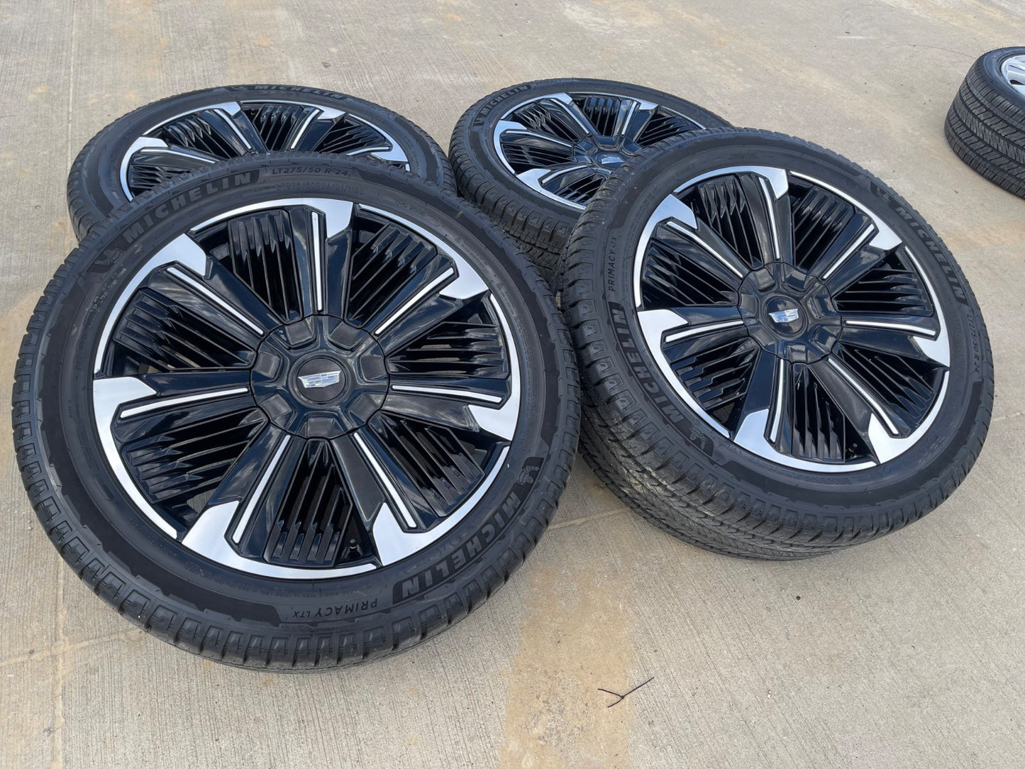 24" Cadillac Escalade IQ EV OEM 4893 wheels rims Hummer 2025 2026 2027 SET NEW