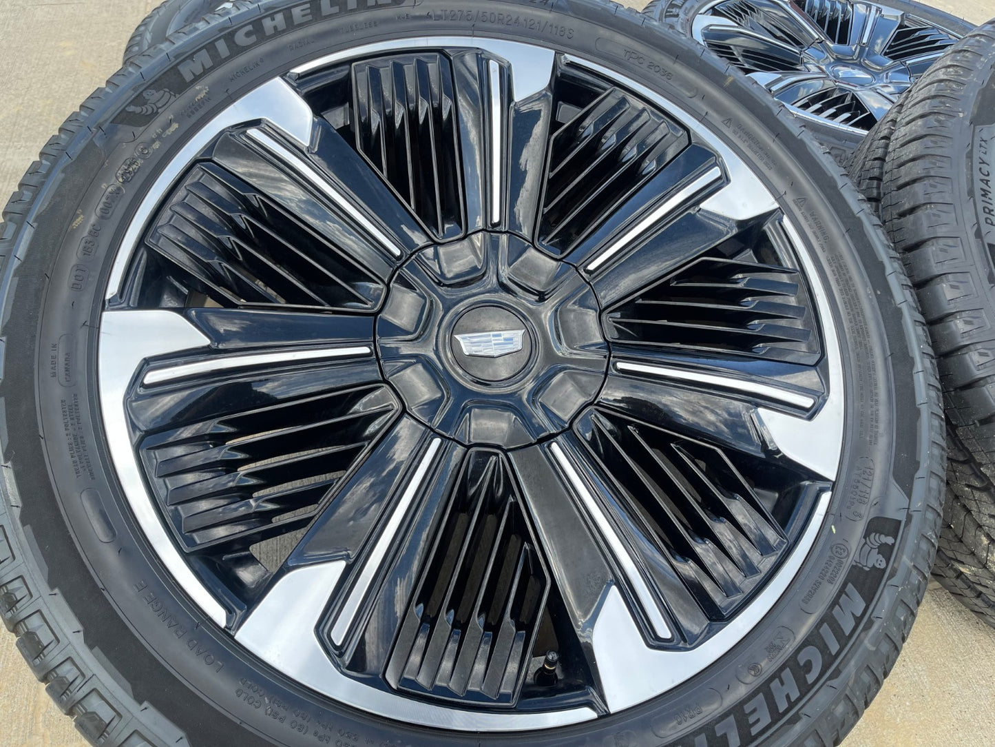 24" Cadillac Escalade IQ EV OEM 4893 wheels rims Hummer 2025 2026 2027 SET NEW