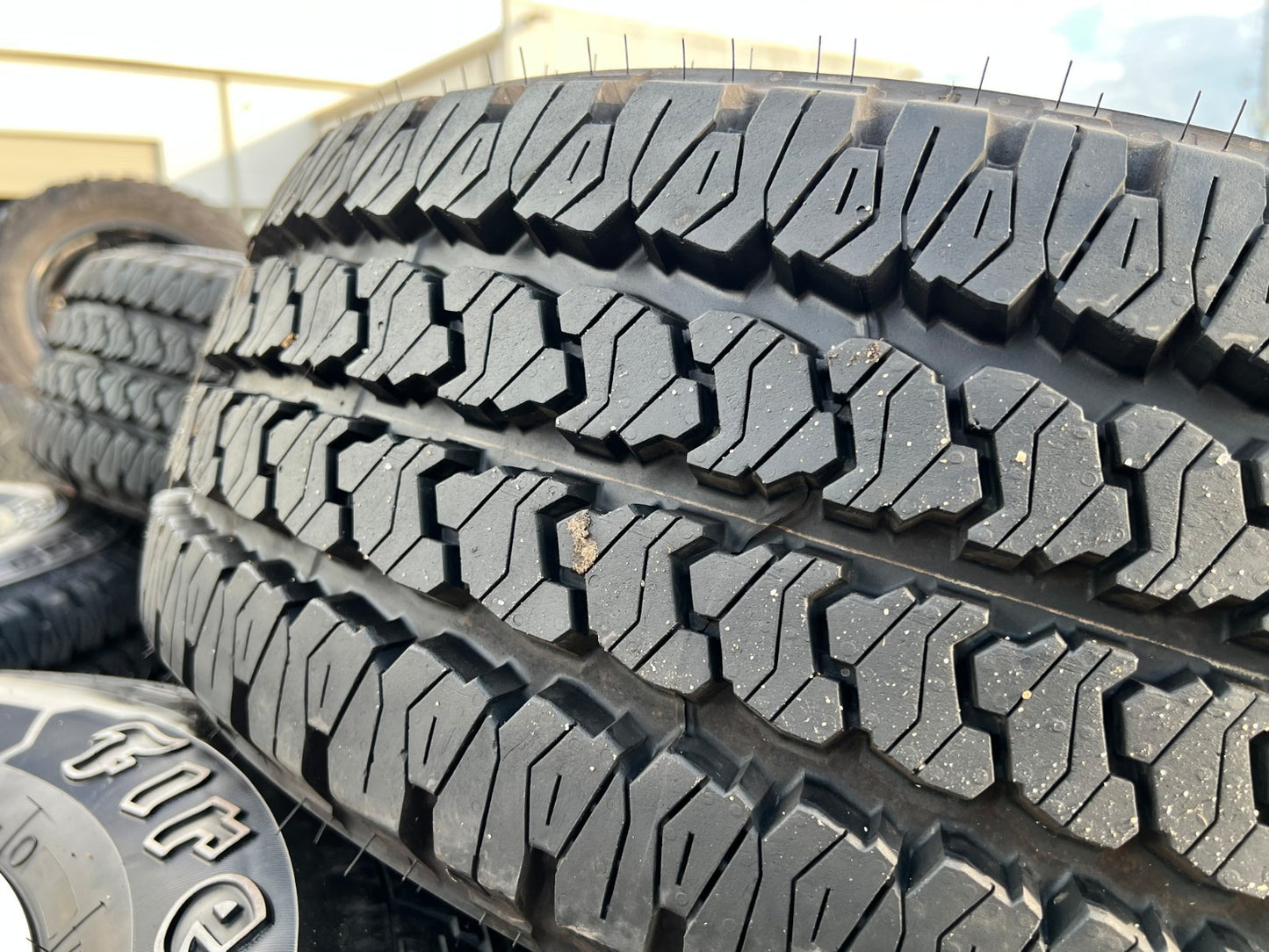 18" Ram 2500 3500 Laramie Power Wagon OEM wheels rims 2692 FIRESTONE A/T2 NEW