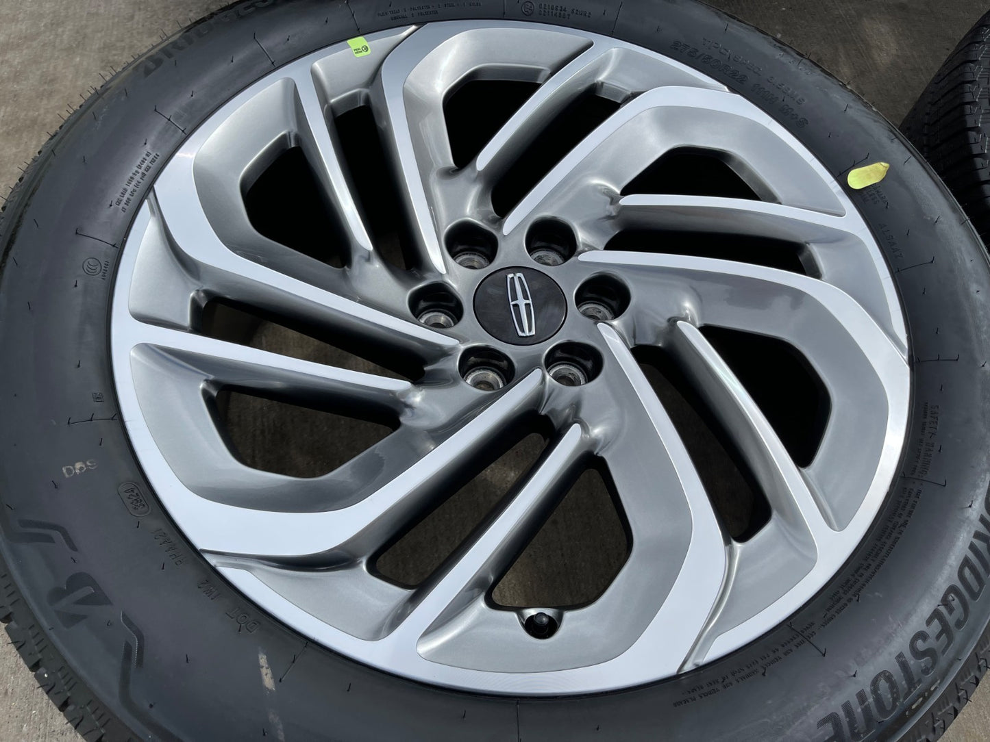22" Lincoln Navigator OEM 94225 rims wheels BLACK LABEL BRIDGESTONE NEW