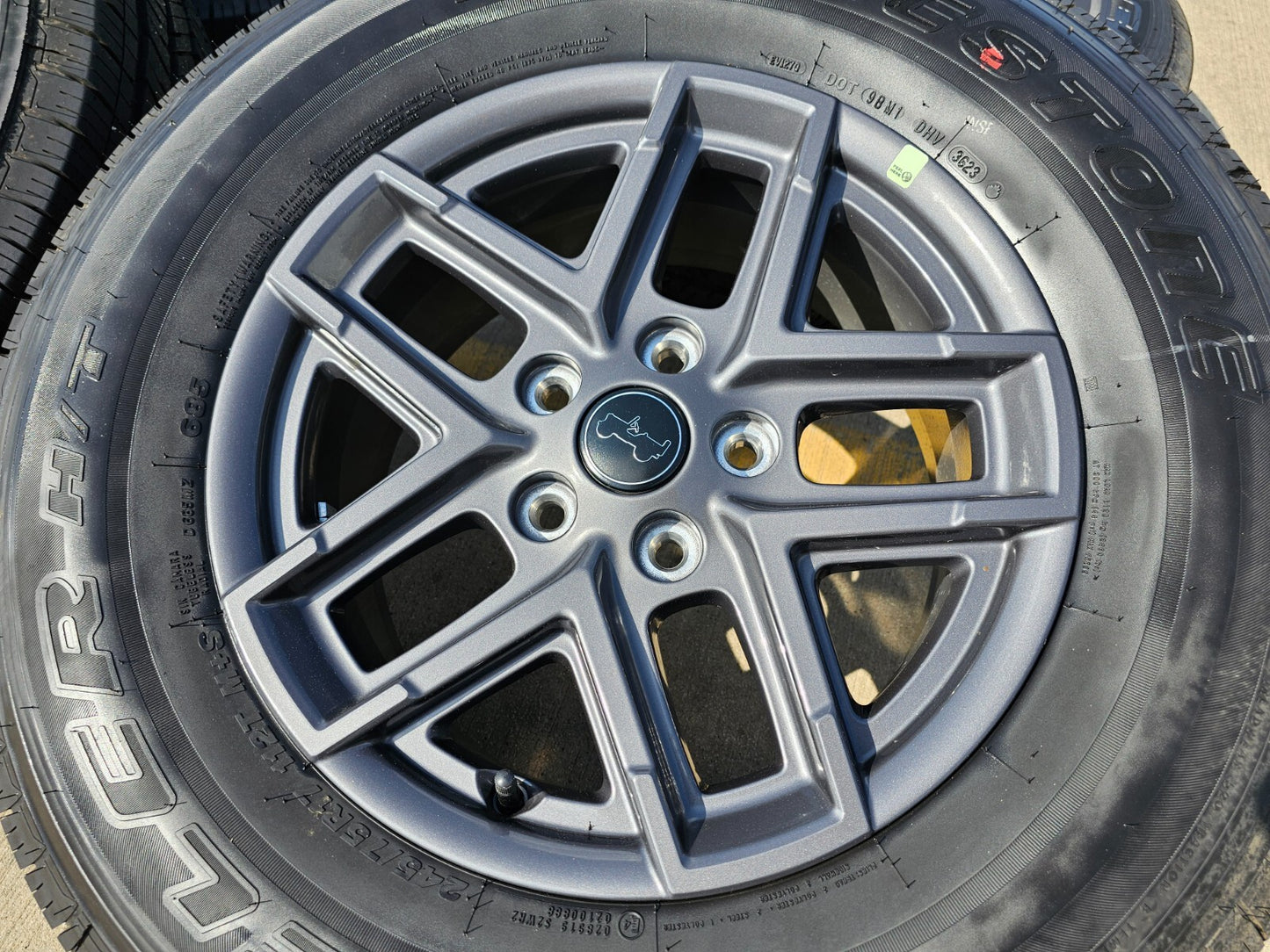 17" Jeep Wrangler Rubicon Sport S OEM wheels rims 51649 Gladiator 2024 2025 NEW
