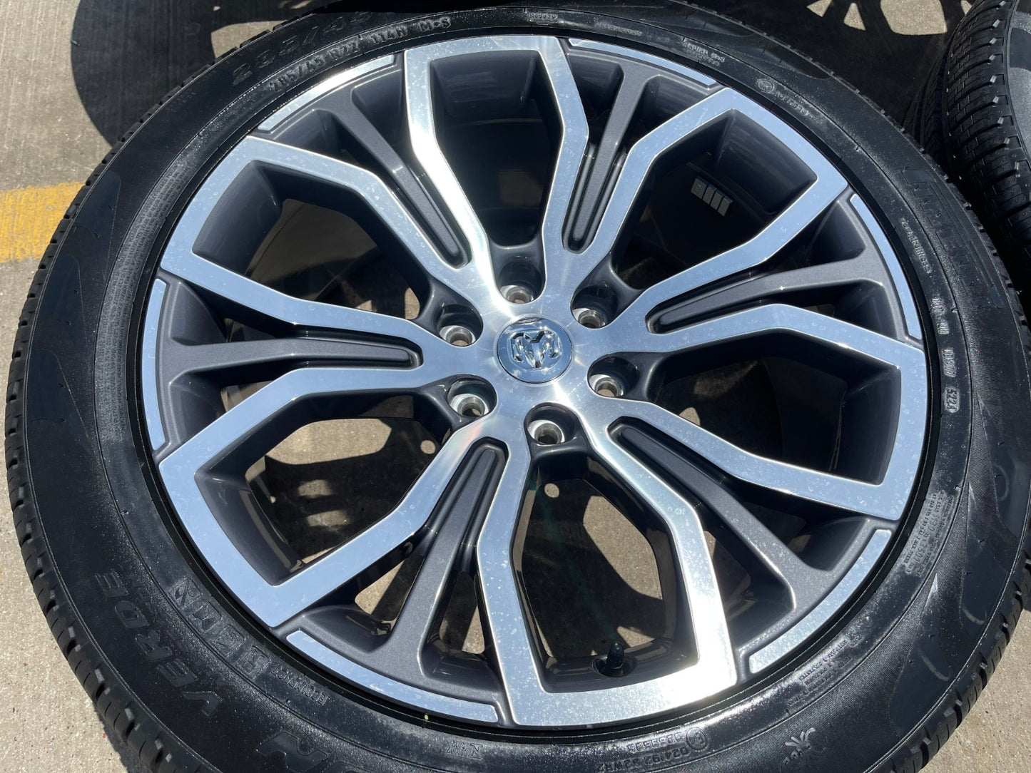 22" Dodge Ram 1500 OEM TUNGSTEN LIMITED Laramie wheels rims SET PIRELLI NEW