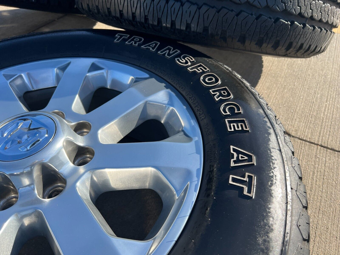 20" Dodge Ram 2500 3500 LARAMIE OEM 2700 wheels rims 2023 2024 2025 tires