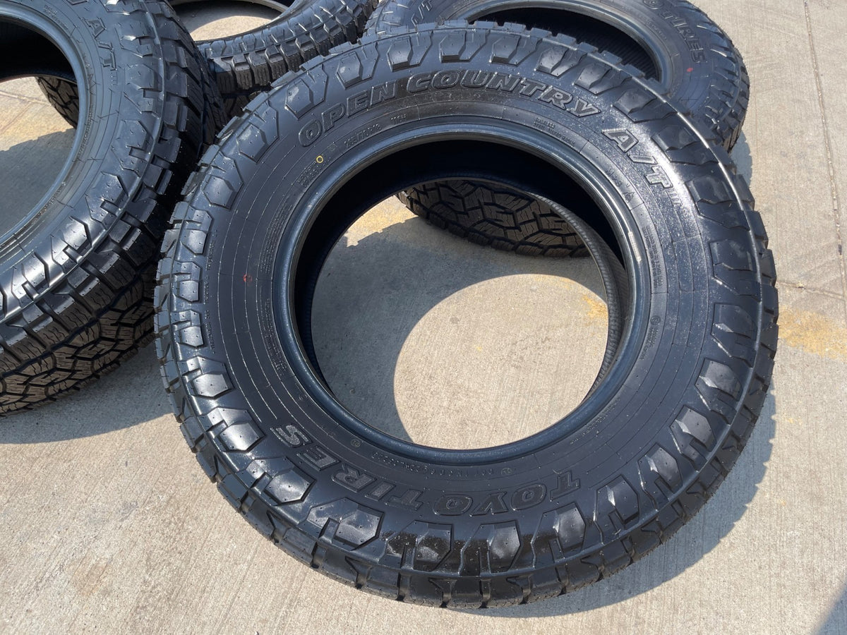(4) 265/70/18 Toyo Open Country A/T3 tires SET 116H M+S 265/70R18 TAKE OFFS NEW