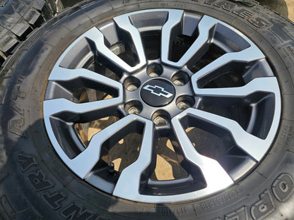 18" GMC Sierra AT4 Chevy Silverado Trail Boss OEM 5909 wheels rims TOYO A/T3