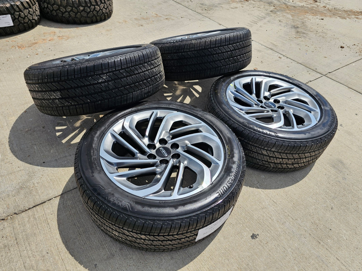 22" Lincoln Navigator OEM 94225 rims wheels BLACK LABEL BRIDGESTONE NEW