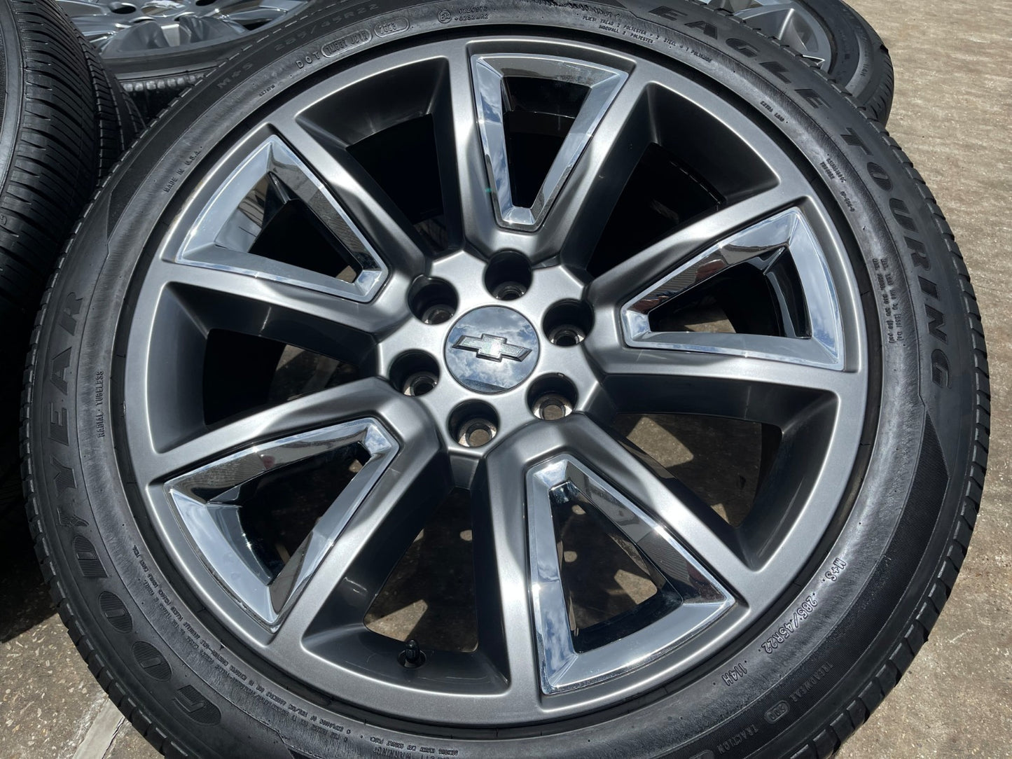 22" Chevy Silverado LTZ OEM 5696 wheels rims Tahoe Suburban