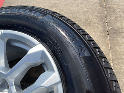 18" Chevy Silverado Suburban Tahoe OEM 14091 wheels rims GMC SET MICHELIN NEW