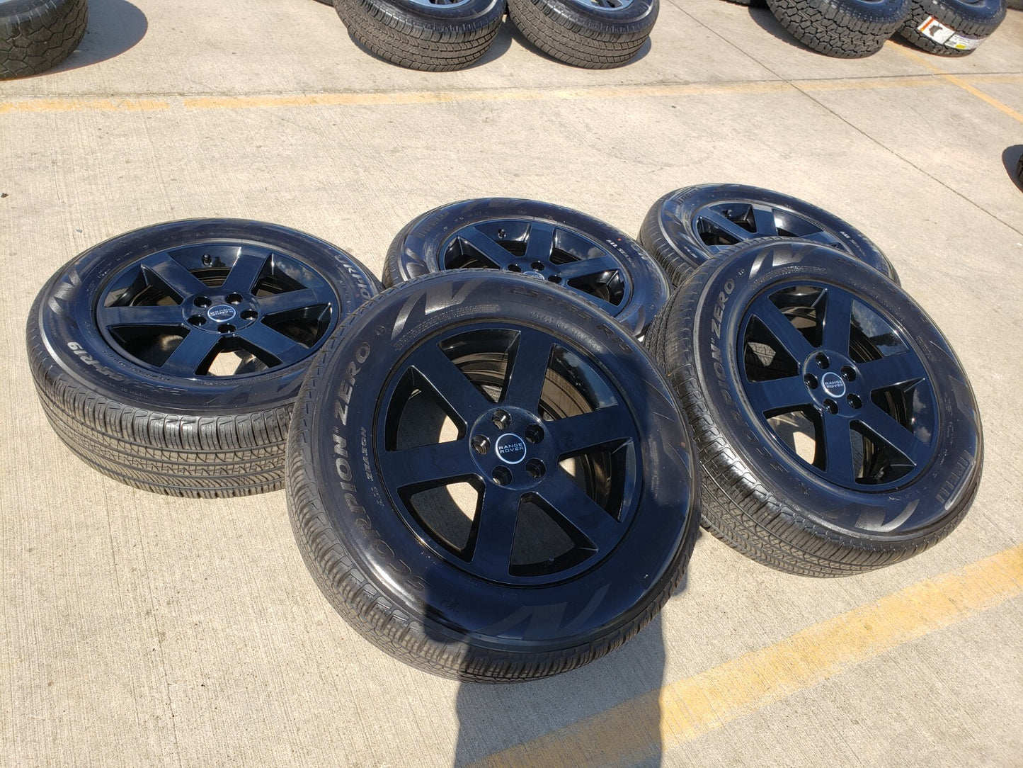 19" Land Rover DEFENDER Range Rover OEM 72348 wheels rims PIRELLI NEW