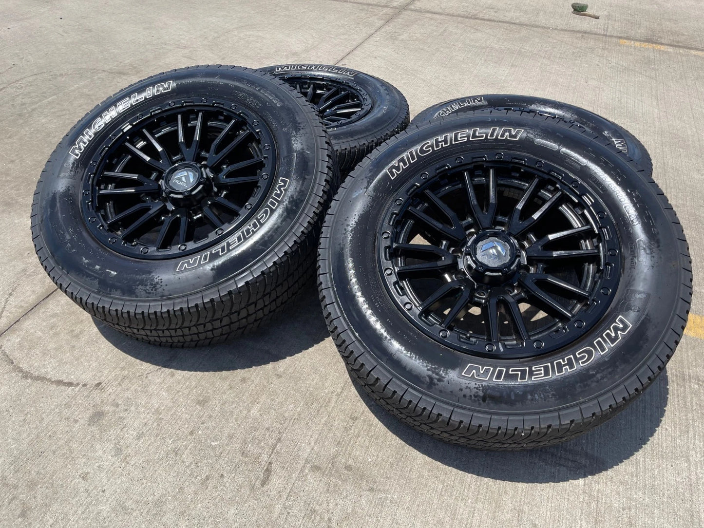 20x9 FUEL Rebel D680 Chevy Dodge Ram 2500 3500 wheels rims 8x165 8x6.5 tires
