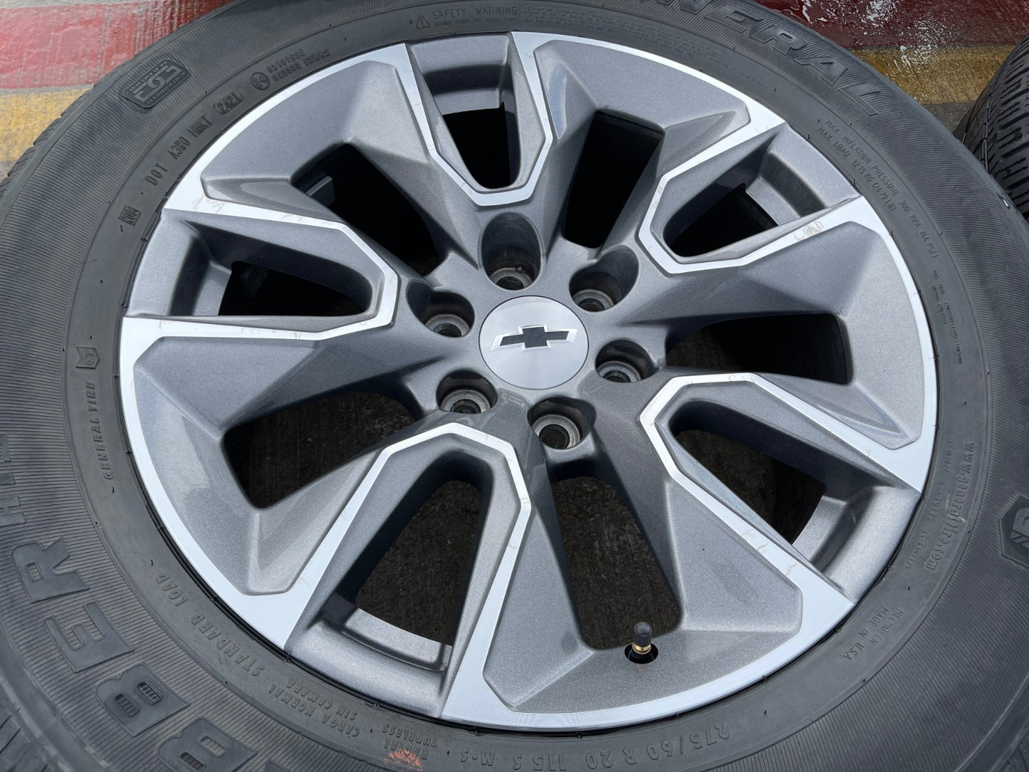 20" Chevy Silverado 1500 Tahoe Suburban OEM 5915 5916 wheels rims