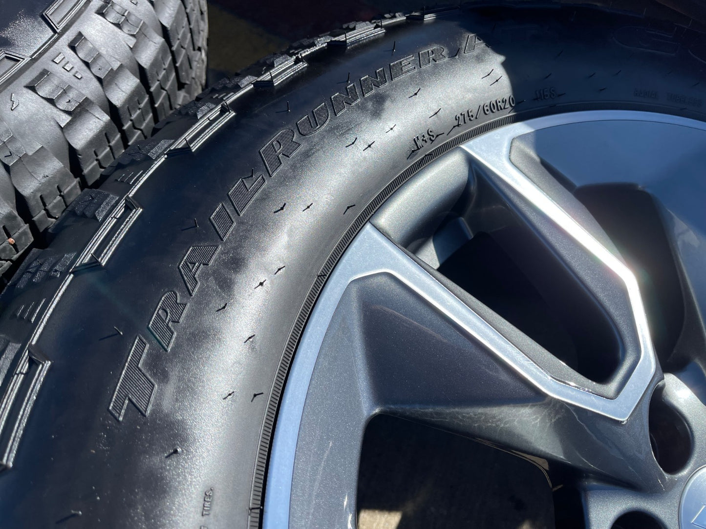 20" Chevy Silverado 1500 Tahoe Suburban OEM 5915 5916 wheels rims GOODYEAR