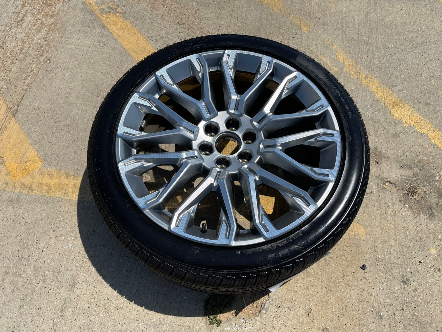 24" GMC Yukon Sierra Denali Chevy Tahoe LTZ OEM 10067 wheel rim 2026 2027
