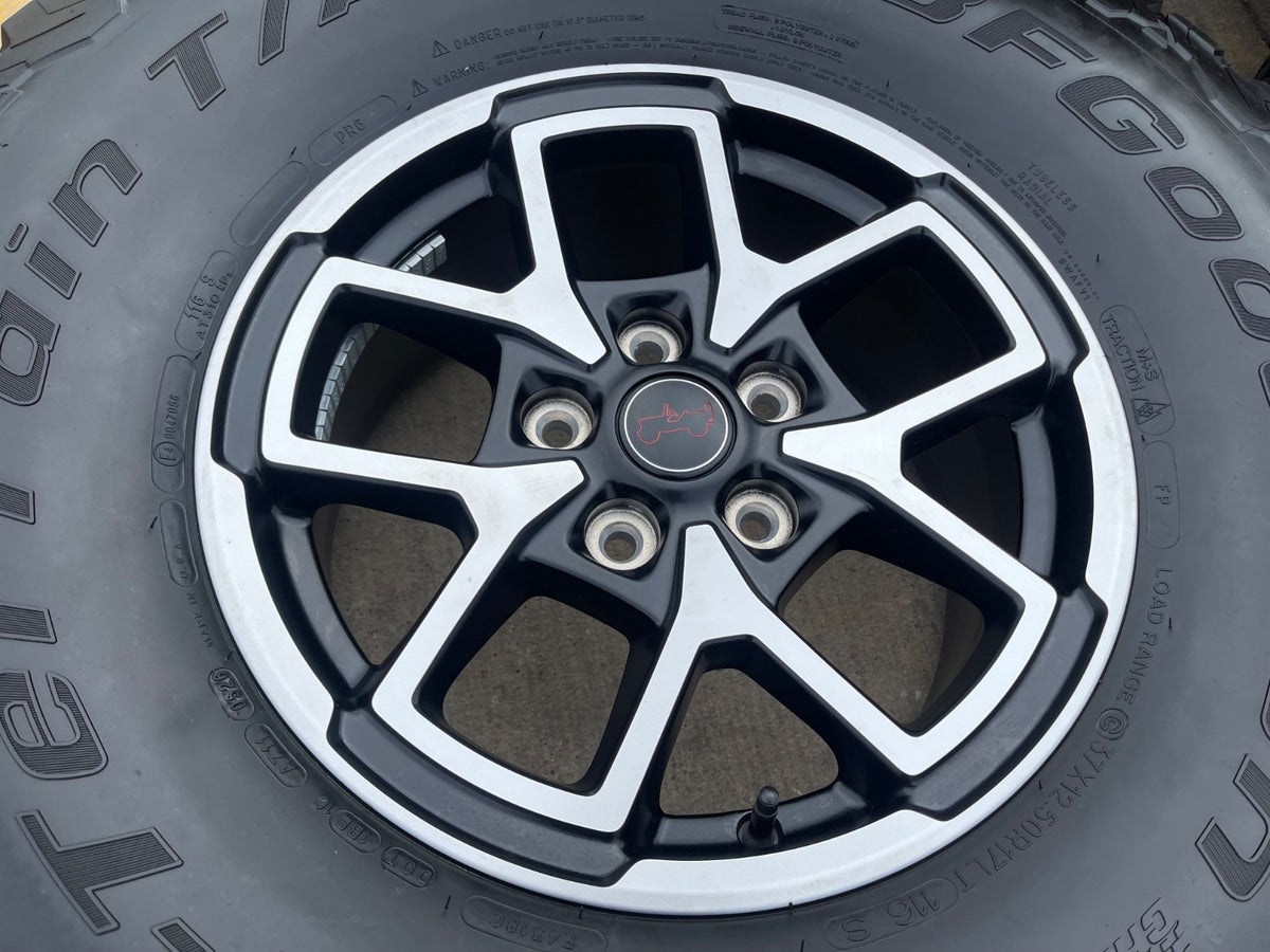17" Jeep Wrangler Rubicon OEM 95730 9327 wheels rims Gladiator BFG KO2 37" NEW
