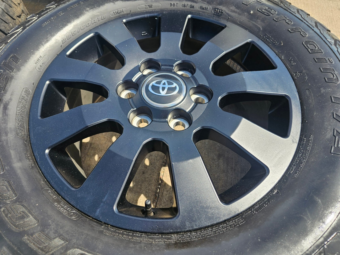 18" Toyota Land Cruiser OEM wheels rims 95952 Tundra Sequoia 2024 2025 2026 BFG