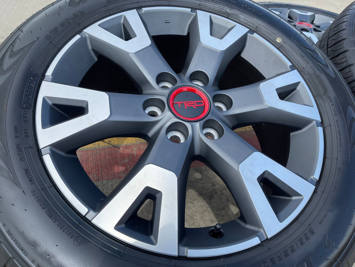 20" Toyota 4Runner TRD OEM 94198 wheels rims Tundra Sequoia 2025 2026 DUNLOP NEW