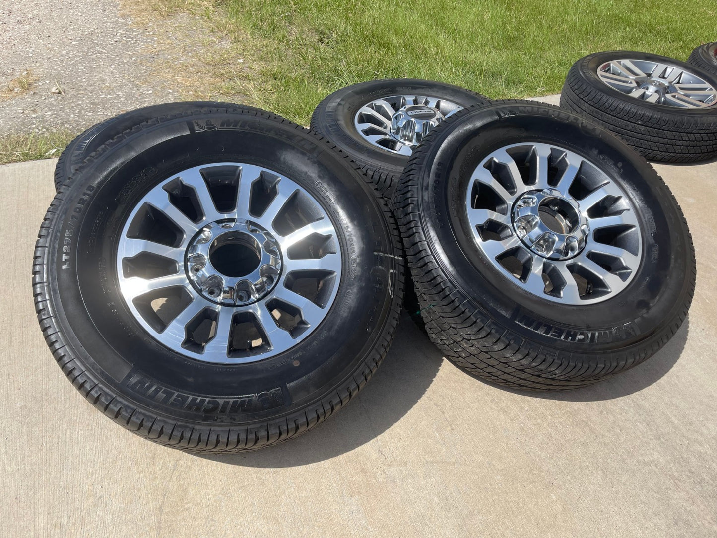 18" Ford F-250 F-350 OEM Lariat FX-4 rims wheels 10289 tires MICHELIN