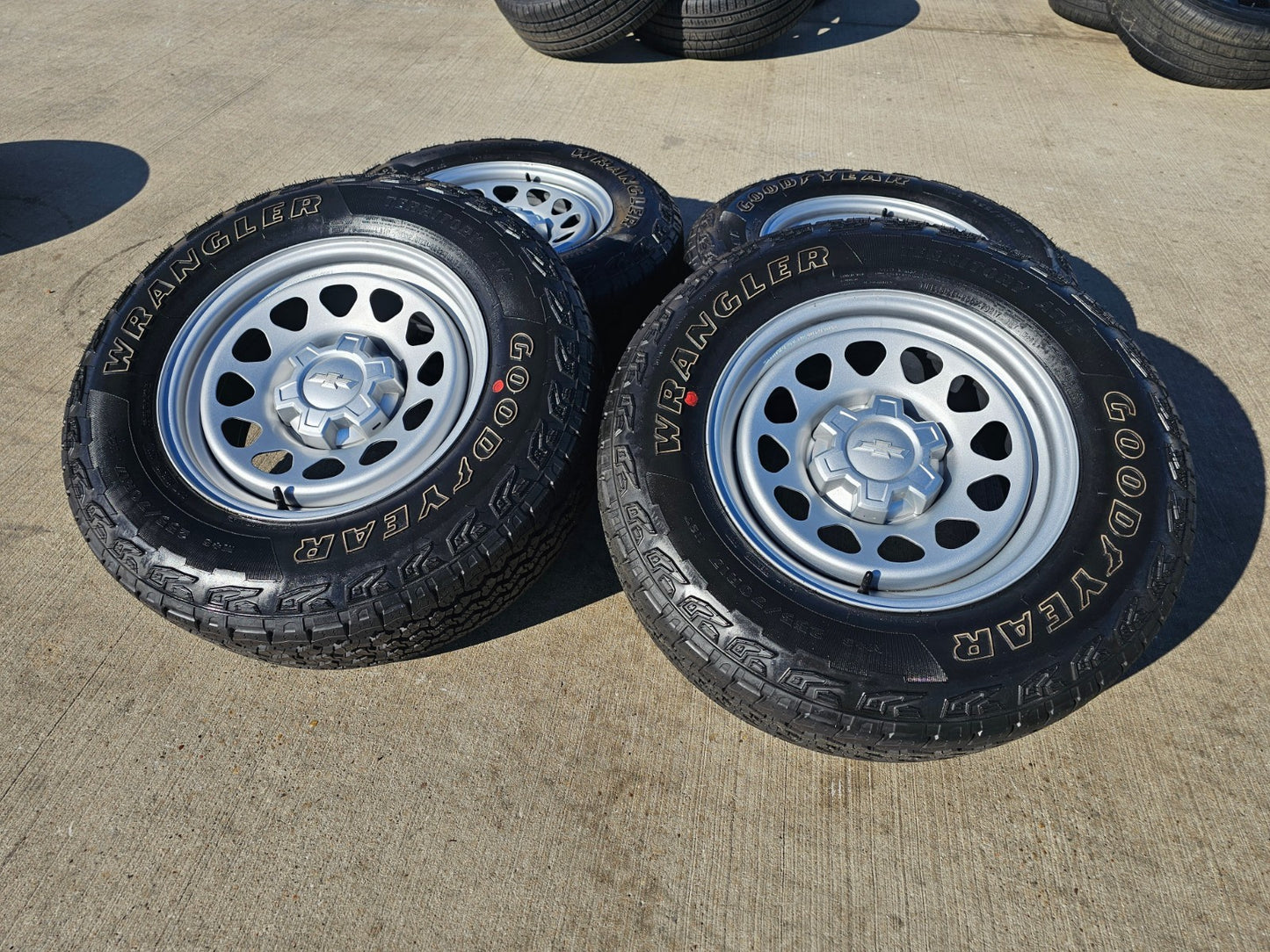 17" Chevy Colorado OEM wheels rims Silverado 8130 Canyon 2025 2026 NEW GOODYEAR
