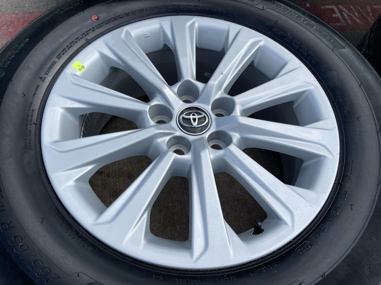 18" Toyota Grand Highlander OEM 10525 wheels rims tires Lexus TX350 NEW MICHELIN
