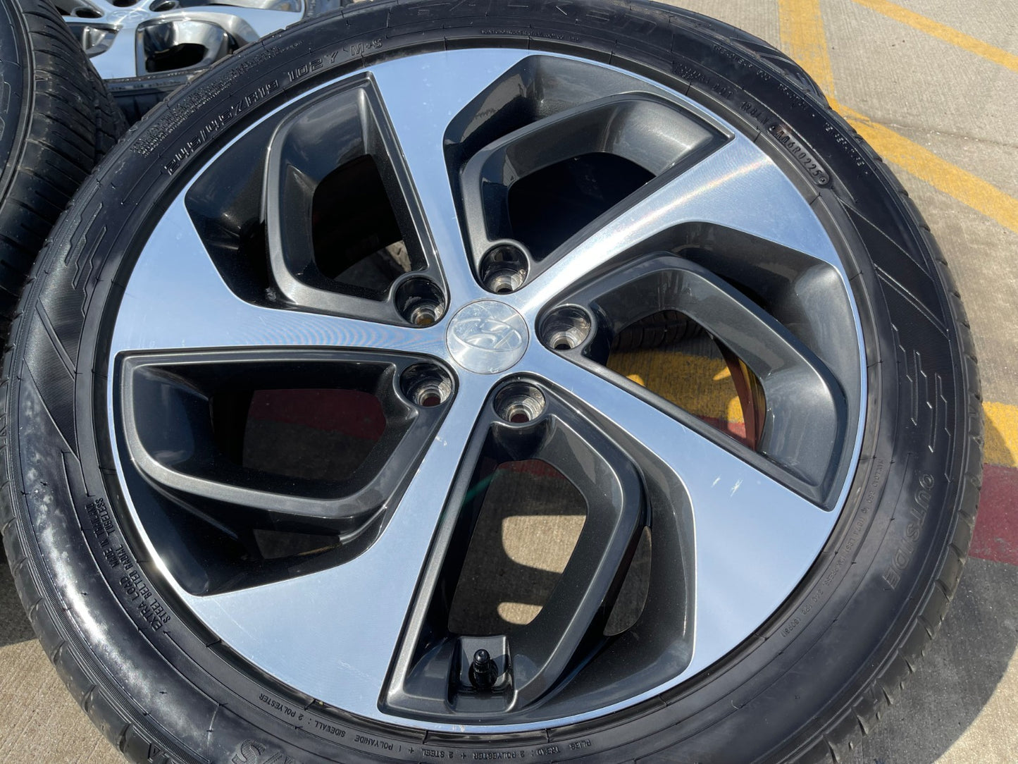 19" Hyundai Tuscon K4 Sonata OEM wheel rims tires 70895 Veloster Genesis