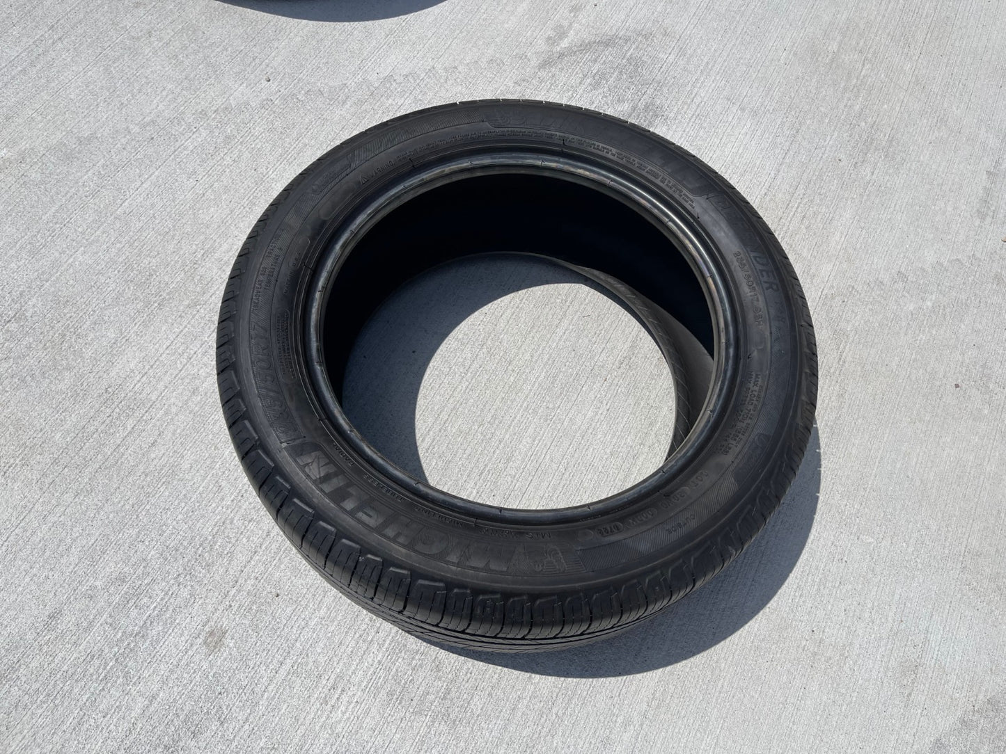 (1) 235/50/17 Michelin Defender T+H tire 235/50R17 96H XL M+S
