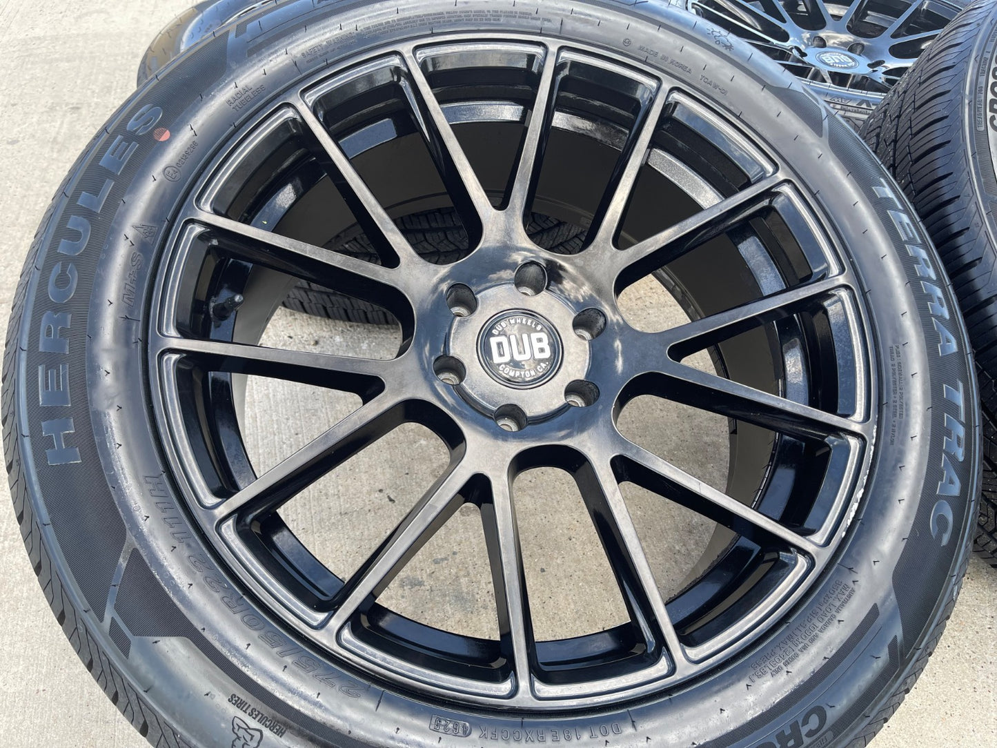22x9 22" DUB Luxe S205 Chevy Silverado RAM wheels rims 6x139 6x5.5 tires SET