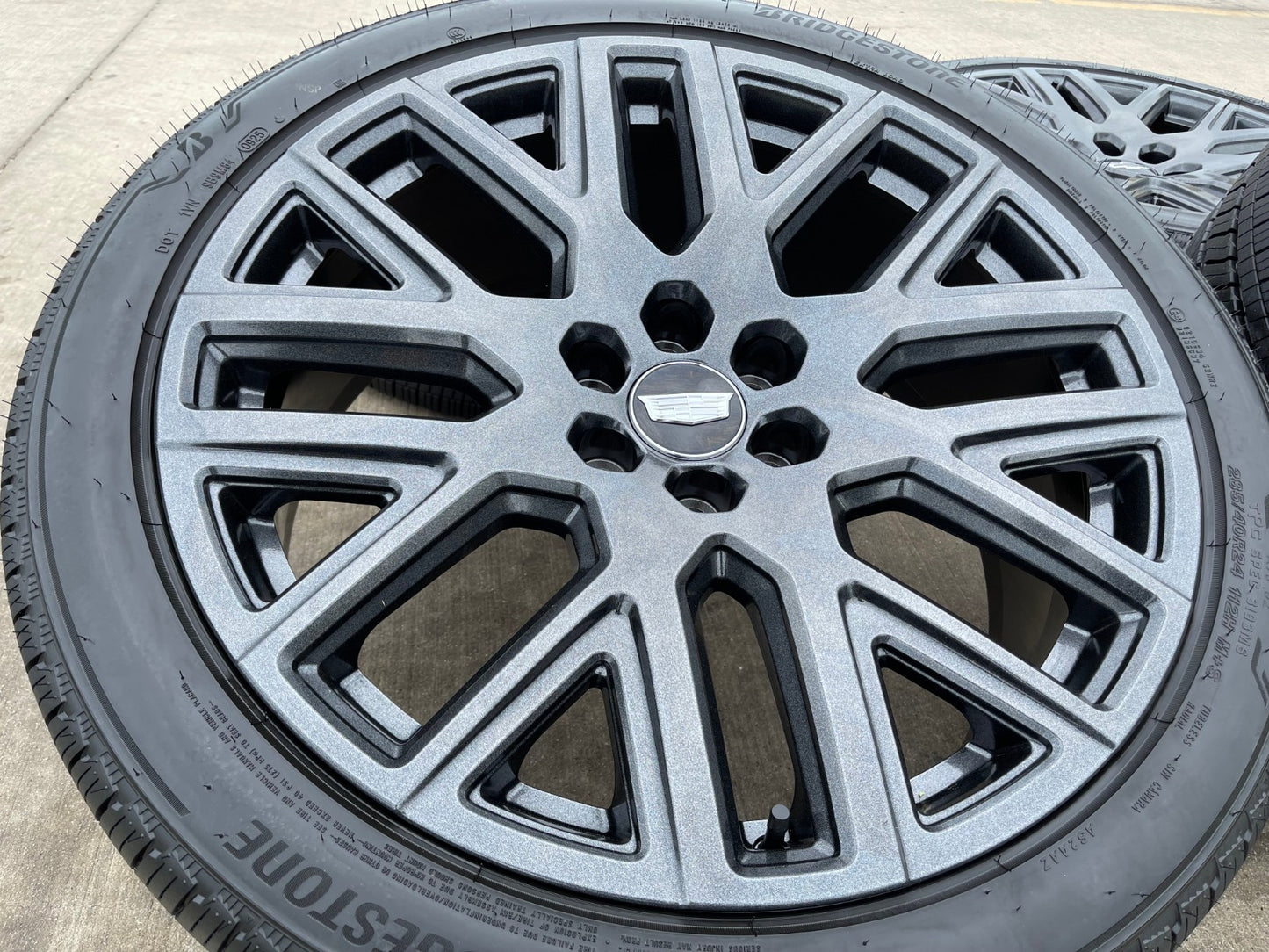 24" Cadillac Escalade Platinum OEM wheels rims tires 2023 2024 2025 2026 NEW
