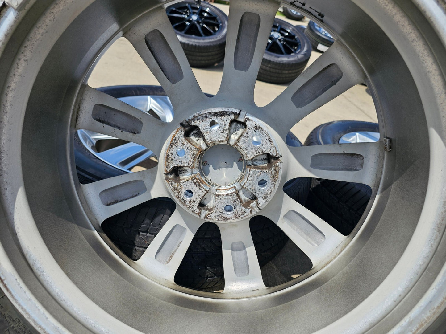 22" Infiniti QX80 QX56 Nissan Titan OEM wheels rims 73729 tires