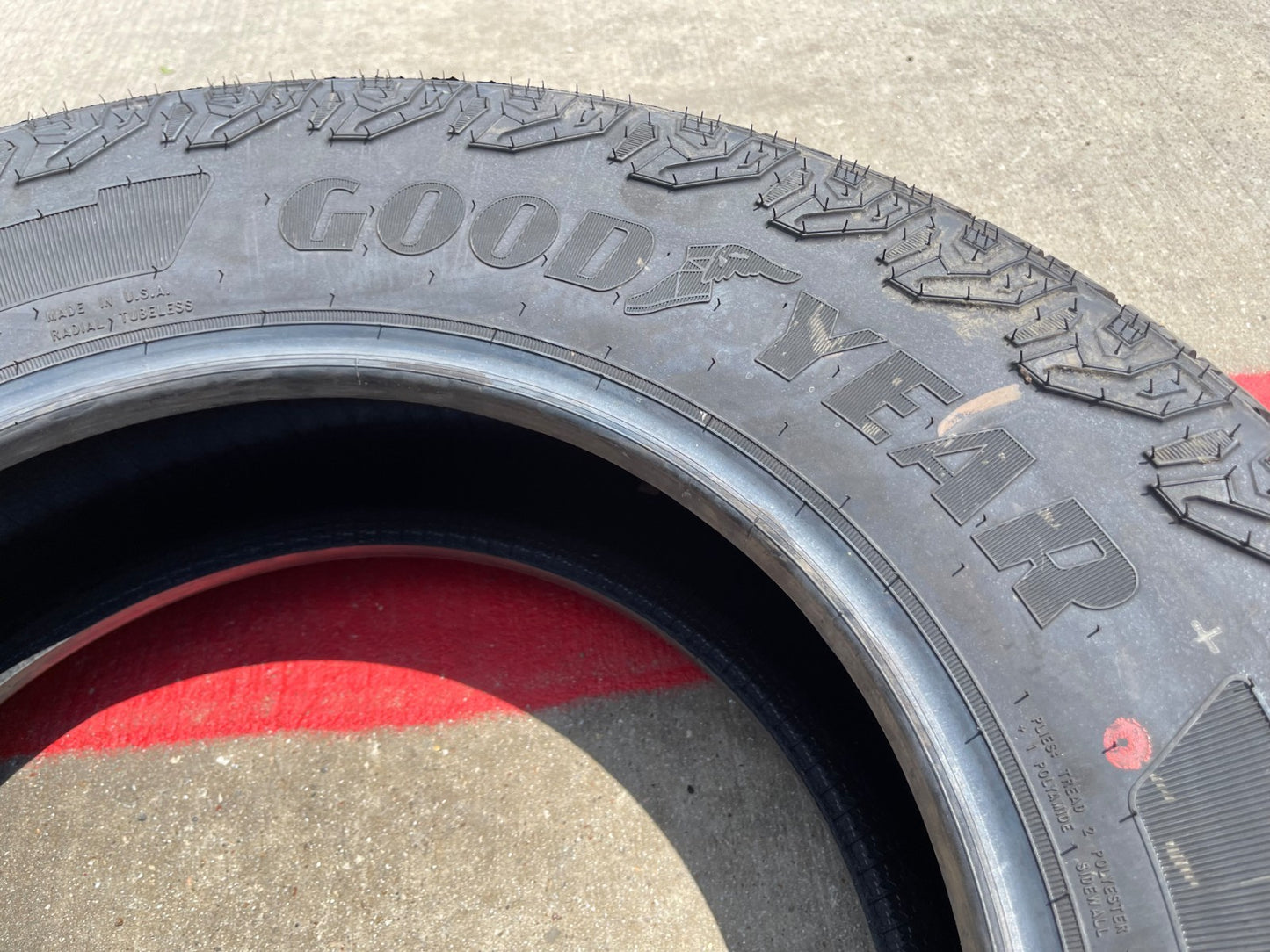 265/65/18 Goodyear Wrangler Territory A/T tire 265/65r18 114T M+S NEW TAKE OFF