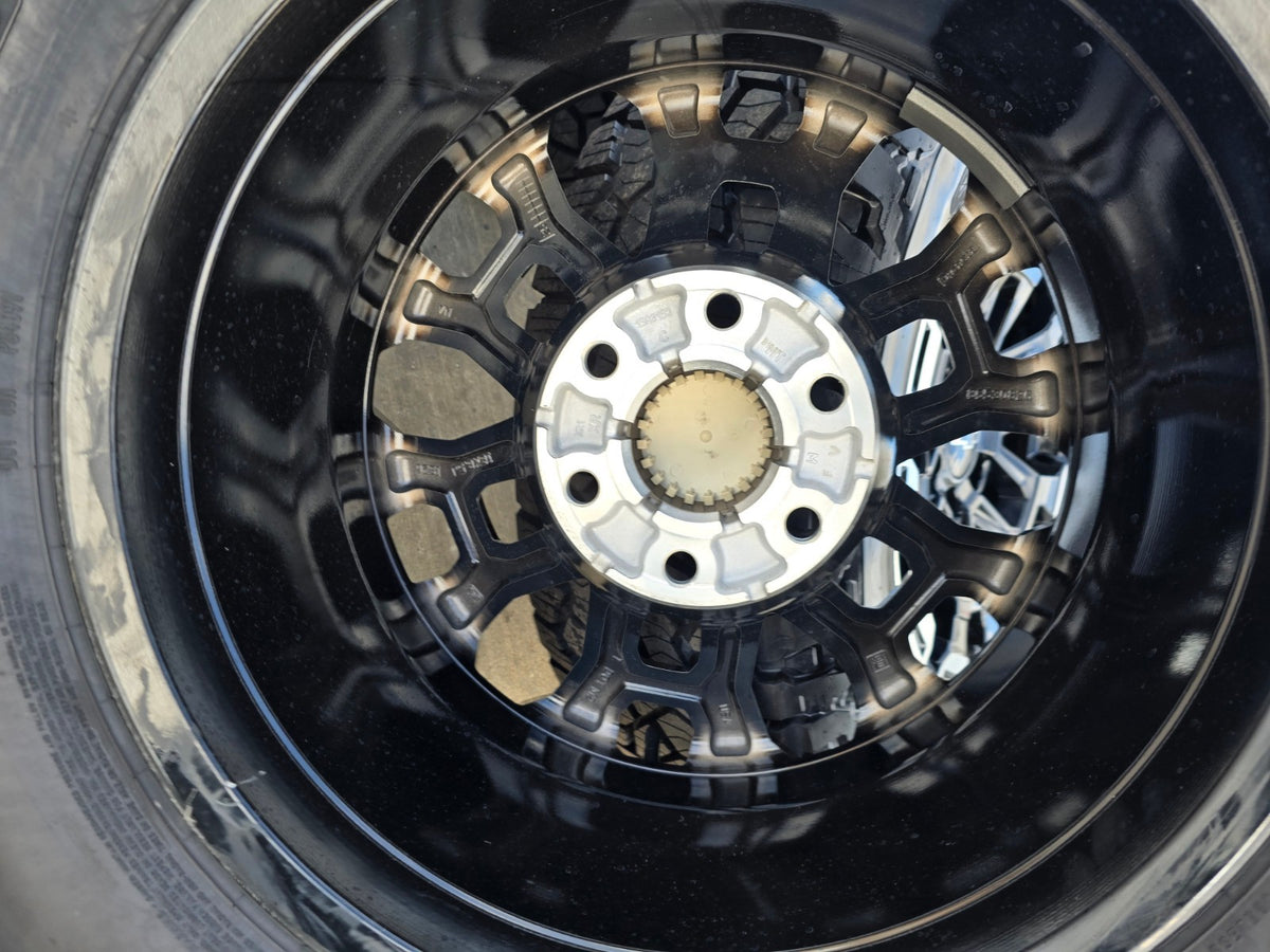 18" Chevy Silverado ZR2 Tahoe TRAIL BOSS Sierra OEM wheels rims 2026 2027 NEW