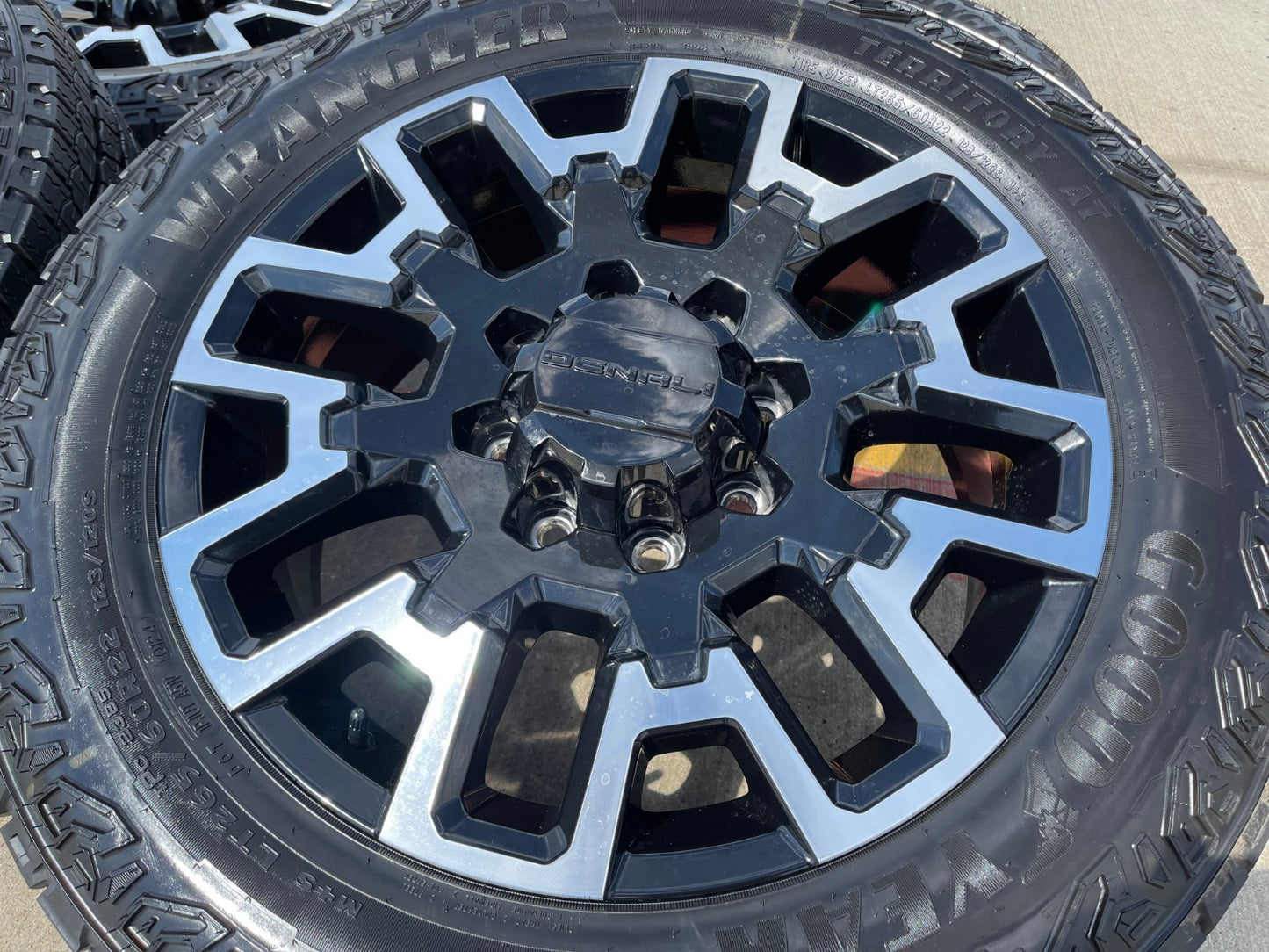 22" GMC Sierra Chevy Silverado 2500 OEM wheels rims 14139 A/T 2024 2025 2026 NEW